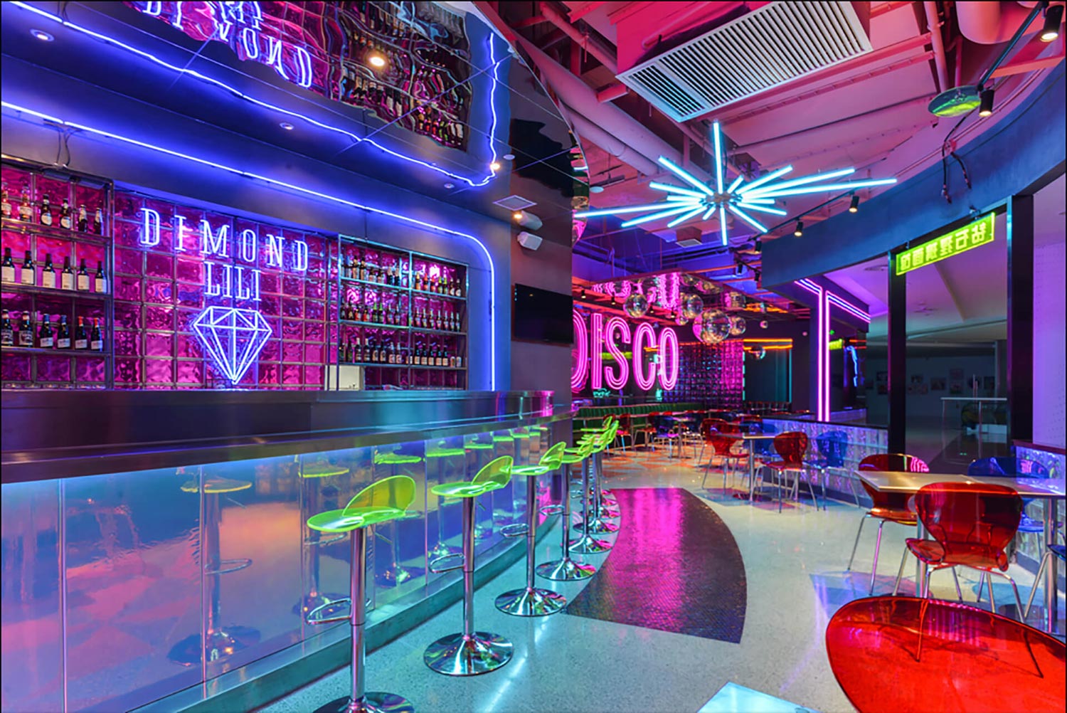 Quảng cáo quán bar club